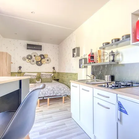 Nature Apartment Grayan-et-l'Hopital